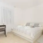 New Near 123 Appartement Split