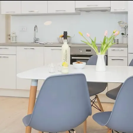 New Near 123 Appartement Split
