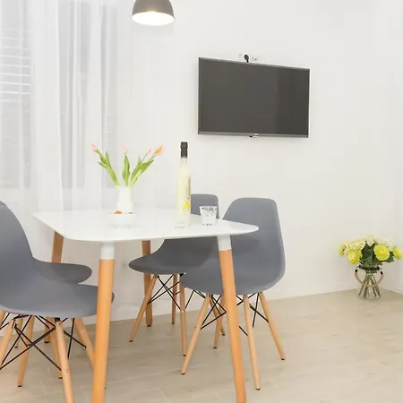 Apartment New Near 123 Split